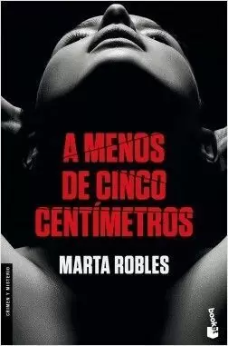 A MENOS DE CINCO CENTIMETROS